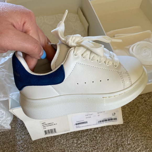 NEW Kids Alexander McQueen oversized sneakers - Picture 6 of 8